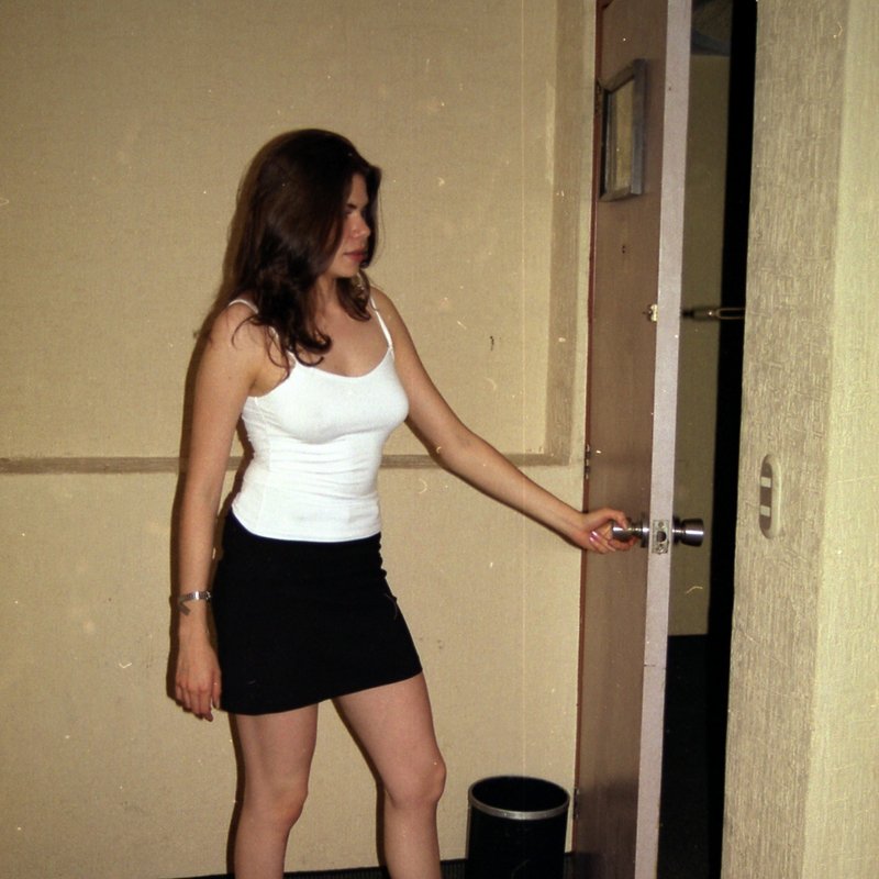 Avery 22 Escort girls Warba