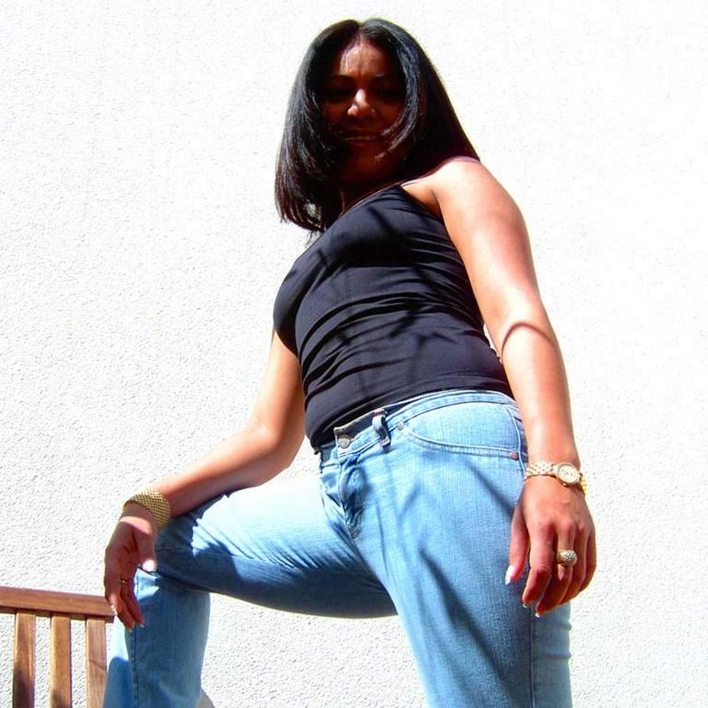 Ally 31 Escort services Lewis Township