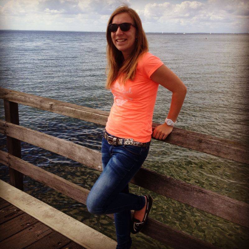 Philippa 27 Escort Smithville