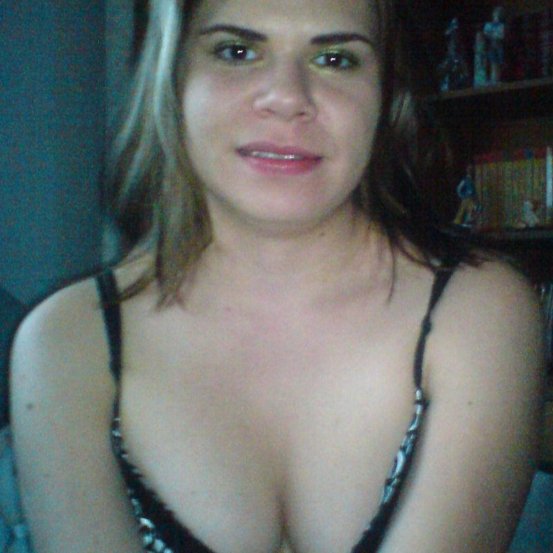 Rowanne 34 Escort Congress