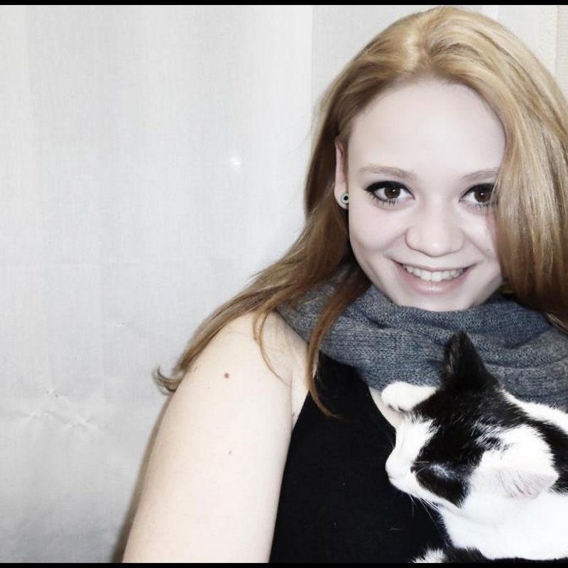Courtney 32 Escort in Algoma